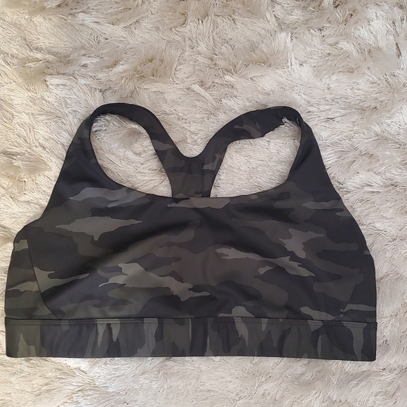 ATHLETA CAMO SPORTS BRA. SZ 1X. RACERBACK. BRA CLOSURE HOOKS - Picture 1 of 4